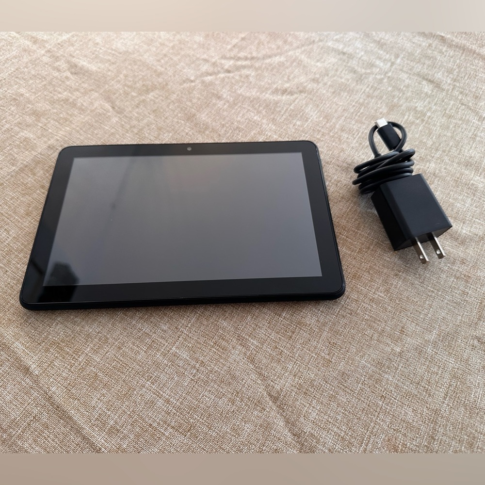 Black Amazon Fire Tablet with Charger